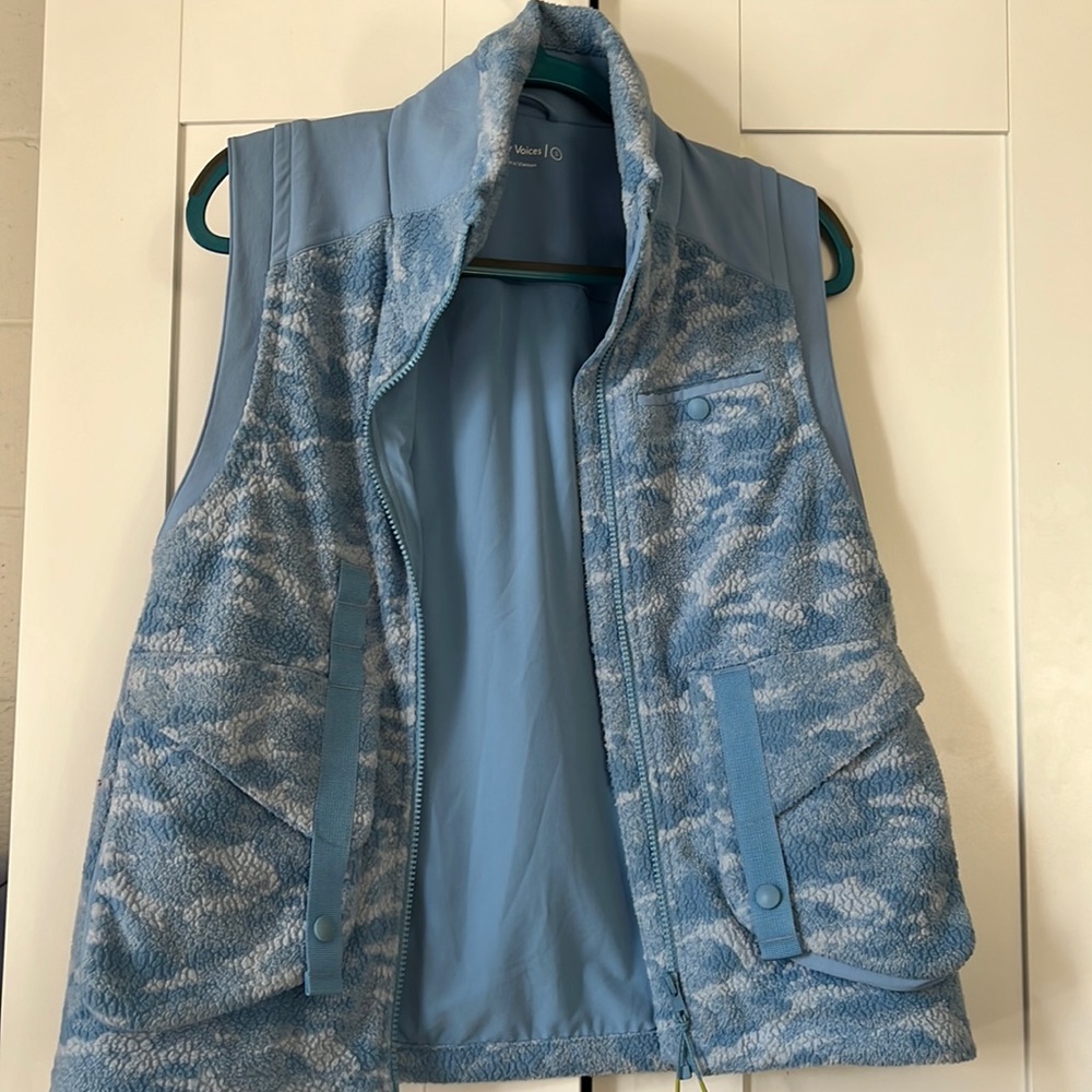 Outdoor voices vest
